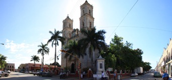 Valladolide central plaza